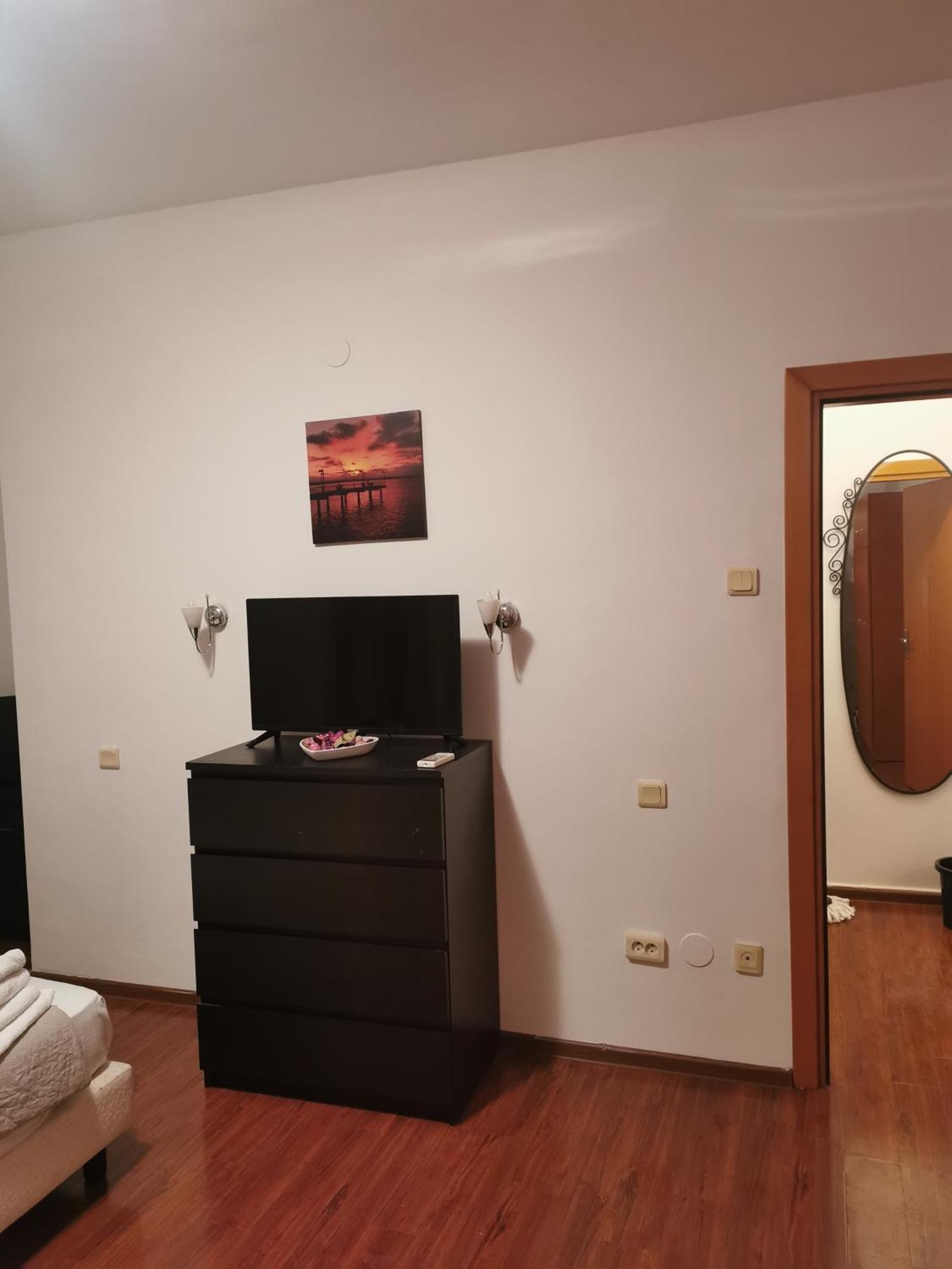 Old Center Apartament บูคาเรสต์ ภายนอก รูปภาพ
