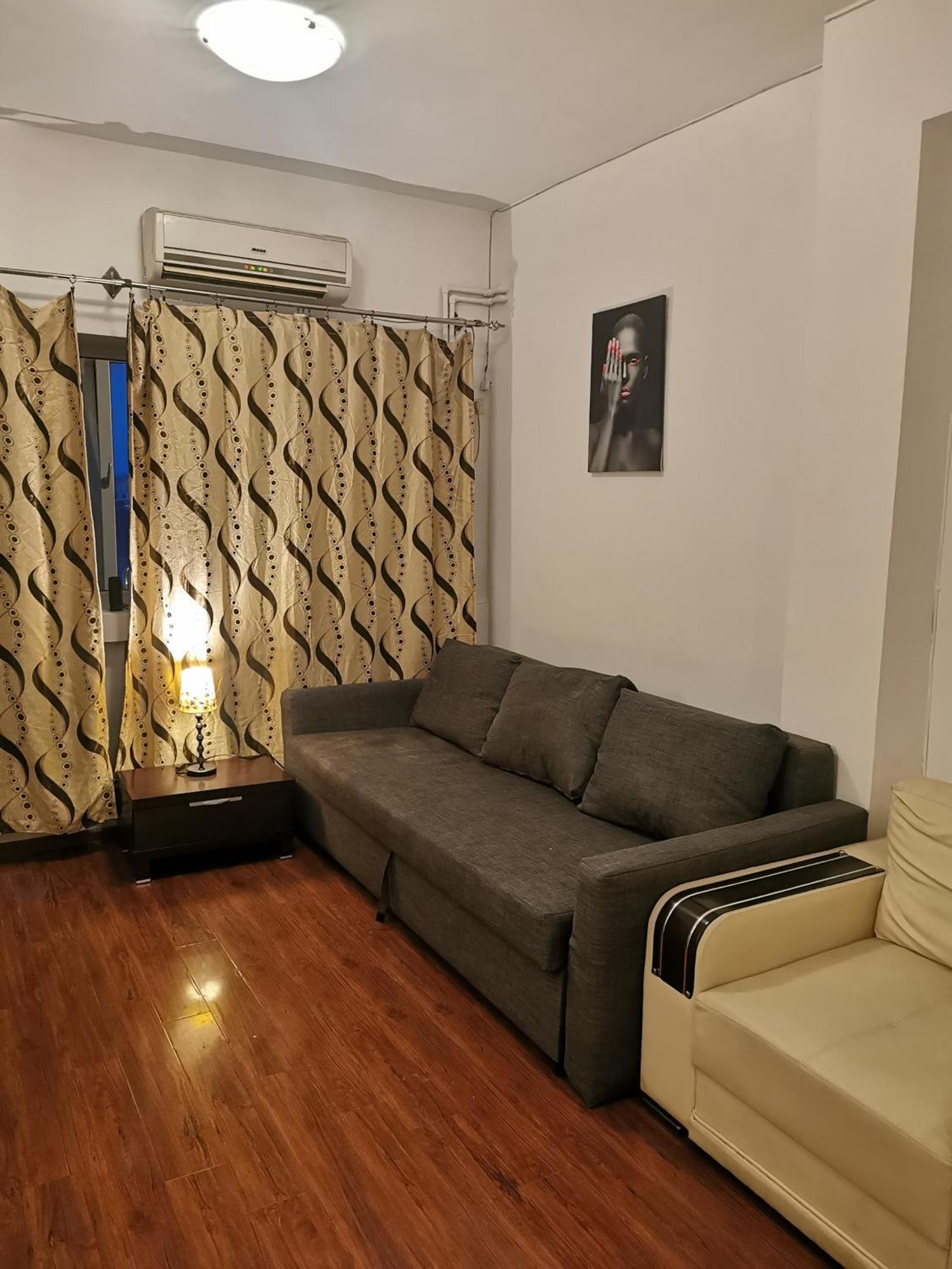 Old Center Apartament บูคาเรสต์ ภายนอก รูปภาพ
