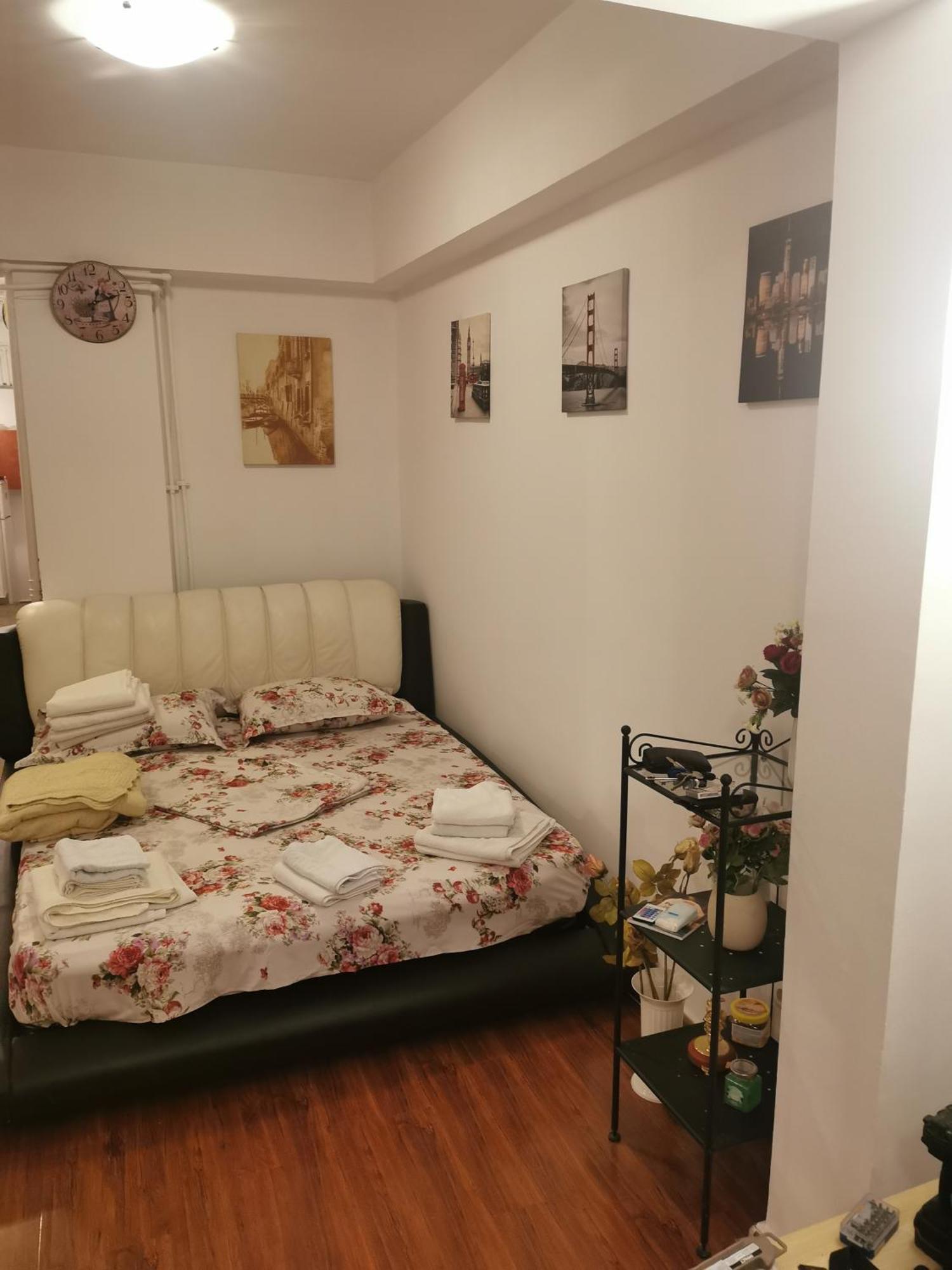 Old Center Apartament บูคาเรสต์ ภายนอก รูปภาพ